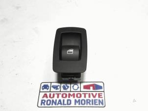 Used Electric window switch BMW 3 serie (E90) 320i 16V Price € 7,50 Margin scheme offered by Automaterialen Ronald Morien B.V.