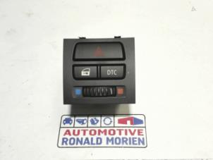 Used Panic lighting switch BMW 3 serie (E90) 320i 16V Price € 19,00 Margin scheme offered by Automaterialen Ronald Morien B.V.