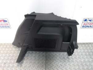 Gebrauchte Verkleidung Kofferraum Skoda Rapid Spaceback 1.2 TSI Preis € 25,00 Margenregelung angeboten von Automaterialen Ronald Morien B.V.