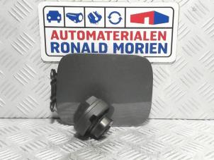 Neue Tankklappe Volkswagen Caddy IV 2.0 TDI Preis € 14,99 Mit Mehrwertsteuer angeboten von Automaterialen Ronald Morien B.V.
