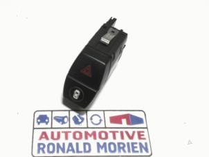 Used Panic lighting switch BMW 2 serie Active Tourer (F45) 218i 1.5 TwinPower Turbo 12V Price € 14,99 Inclusive VAT offered by Automaterialen Ronald Morien B.V.