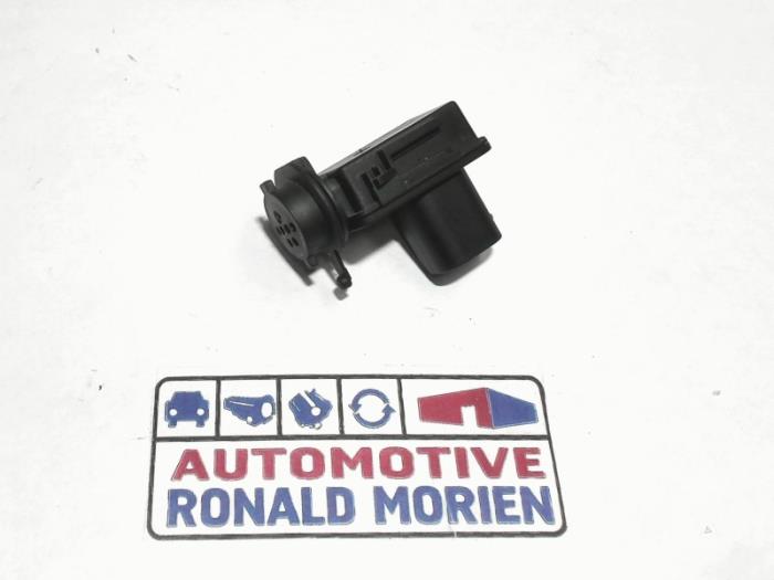 Begagnade Sensor (övriga) BMW 2 serie Active Tourer (F45) 218i 1.5 TwinPower Turbo 12V Pris € 14,99 Inklusive moms erbjuds av Automaterialen Ronald Morien B.V.