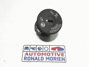 Used Airbag switch BMW 2 serie Active Tourer (F45) 218i 1.5 TwinPower Turbo 12V Price € 14,99 Inclusive VAT offered by Automaterialen Ronald Morien B.V.
