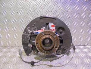 Usados Mangueta de dirección derecha delante Peugeot 308 (L3/L8/LB/LH/LP) 1.6 16V THP Precio € 25,00 Norma de margen ofrecido por Automaterialen Ronald Morien B.V.