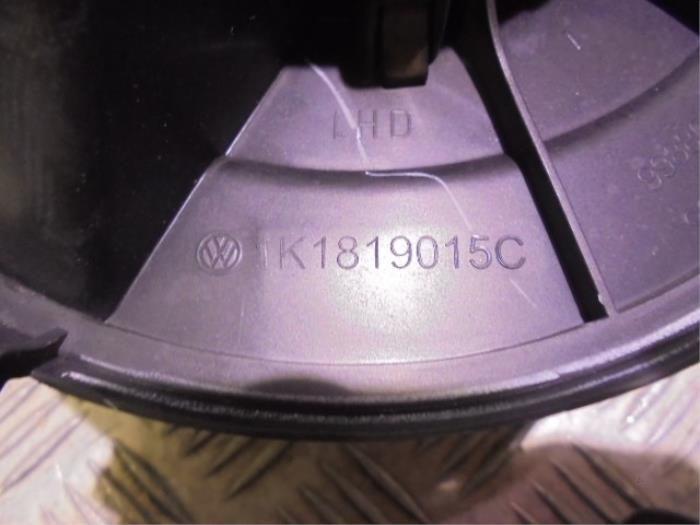 Motor de ventilador de calefactor de un Volkswagen Golf VI Variant (AJ5/1KA) 1.6 TDI 16V 105 2011