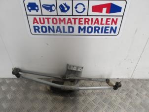 Used Wiper motor + mechanism Volkswagen LT Price € 35,00 Margin scheme offered by Automaterialen Ronald Morien B.V.