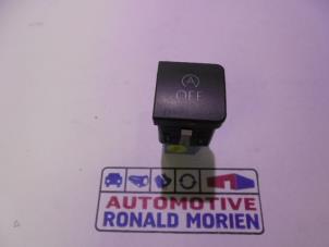 Usados Interruptores Start/Stop Volkswagen Golf VI Variant (AJ5/1KA) 1.6 TDI 16V 105 Precio € 10,00 Norma de margen ofrecido por Automaterialen Ronald Morien B.V.