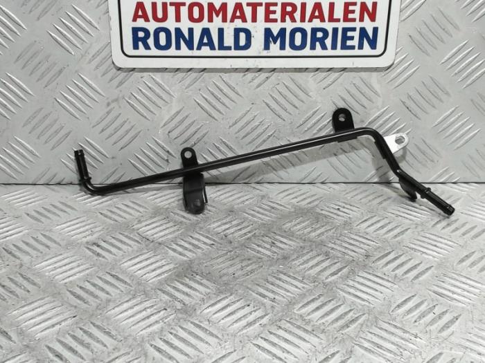 Nya Vattenrör Volkswagen Polo V (6R) 1.4 TDI Pris € 9,99 Inklusive moms erbjuds av Automaterialen Ronald Morien B.V.
