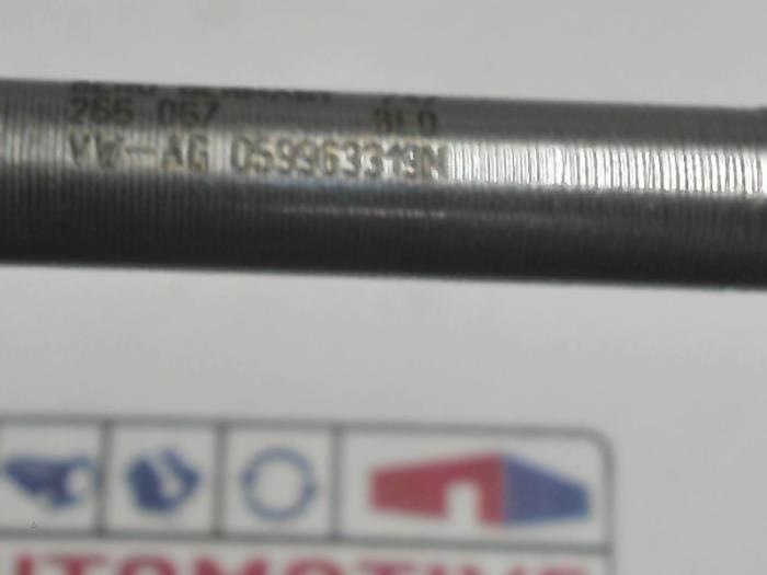 Glow plug from a Volkswagen Polo V (6R) 1.4 TDI 2018
