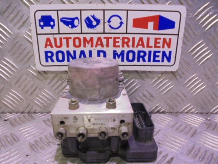 Usagé Bloc ABS Opel Meriva (B) 1.4 Turbo 16V ecoFLEX Prix € 225,00 Règlement à la marge proposé par Automaterialen Ronald Morien B.V.