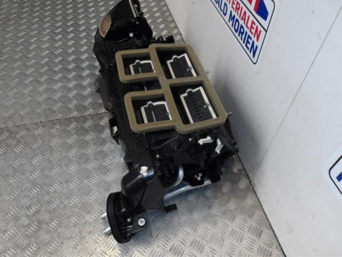 Cuerpo de calefactor de un BMW 1 serie (F20) M135i 3.0 24V 2015