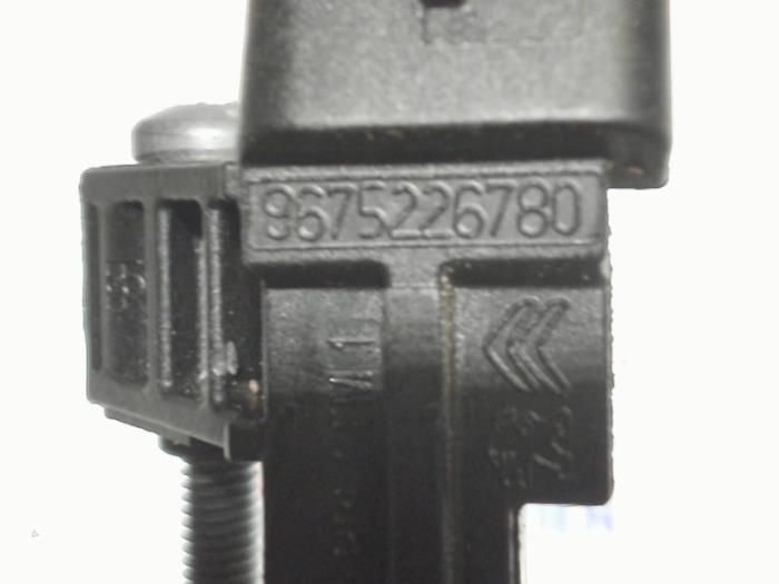Sensor (other) from a Peugeot 3008 II (M4/MC/MJ/MR) 1.2 12V e-THP PureTech 130 2021