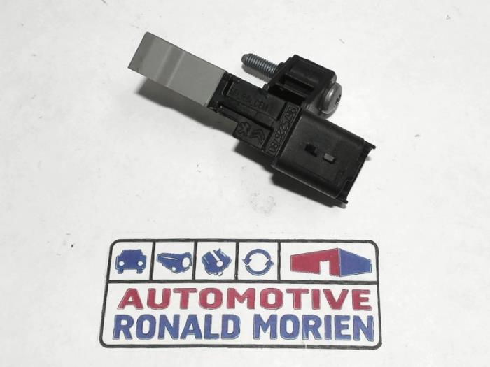 Begagnade Sensor (övriga) Peugeot 3008 II (M4/MC/MJ/MR) 1.2 12V e-THP PureTech 130 Pris € 14,99 Inklusive moms erbjuds av Automaterialen Ronald Morien B.V.
