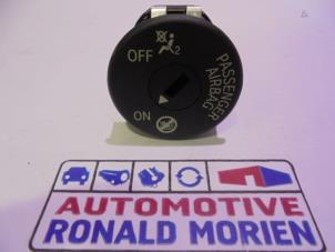 Used Airbag lock BMW 1 serie (F20) M135i 3.0 24V Price € 19,00 Margin scheme offered by Automaterialen Ronald Morien B.V.