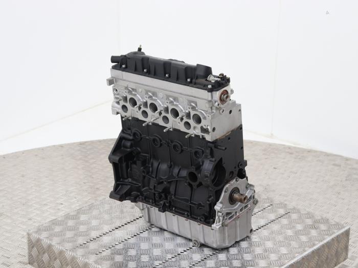 Engine from a Peugeot 307 Break (3E) 2.0 HDi 110 FAP 2002