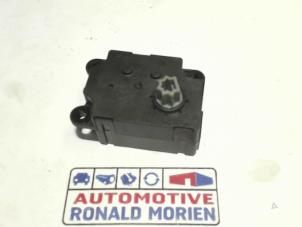 Used Heater valve motor Peugeot 208 I (CA/CC/CK/CL) 1.6 Blue HDi 75 Price € 15,00 Margin scheme offered by Automaterialen Ronald Morien B.V.