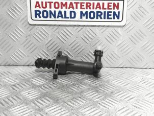 Used Clutch master cylinder Volkswagen Golf VIII Variant (GC5) 1.5 TSI BlueMotion 16V Price € 34,99 Inclusive VAT offered by Automaterialen Ronald Morien B.V.