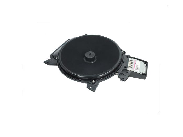 Używane Subwoofer Audi A8 (D3) 4.2 V8 40V Quattro Cena € 29,00 Procedura marży oferowane przez Automaterialen Ronald Morien B.V.