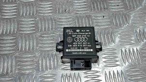 Usagé Ordinateur éclairage virage Audi A8 (D3) 4.2 V8 40V Quattro Prix € 35,00 Règlement à la marge proposé par Automaterialen Ronald Morien B.V.