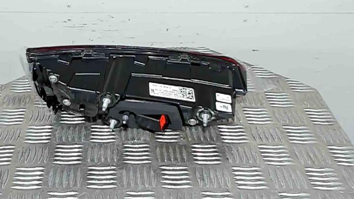 Luz trasera derecha de un Audi RS 5 (F53/F5P) 2.9 V6 TFSI 24V 2019