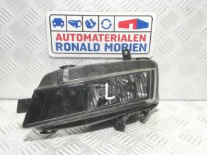 Używane Swiatlo przeciwmgielne lewy przód Volkswagen Golf VII (AUA) 1.6 TDI BlueMotion 16V Cena € 39,00 Z VAT oferowane przez Automaterialen Ronald Morien B.V.