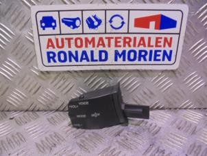 Used Steering wheel mounted radio control Ford Focus 2 Wagon 1.8 16V Price € 35,00 Margin scheme offered by Automaterialen Ronald Morien B.V.