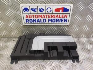 Used Radio amplifier Audi A3 Price € 249,01 Inclusive VAT offered by Automaterialen Ronald Morien B.V.