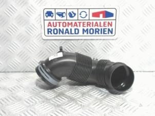 Used Air intake hose Volkswagen Golf VII (AUA) 1.6 TDI BlueMotion 16V Price € 25,00 Inclusive VAT offered by Automaterialen Ronald Morien B.V.