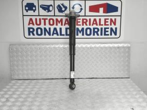 Used Rear shock absorber, left Volkswagen Golf VII (AUA) 2.0 TDI 150 16V Price € 34,99 Inclusive VAT offered by Automaterialen Ronald Morien B.V.
