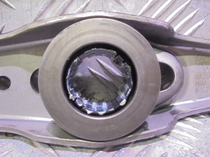 Thrust bearing from a Volkswagen Golf VII (AUA) 1.6 16V 2019