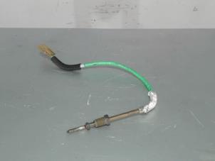 New Exhaust heat sensor Renault Master IV (FV) 2.3 dCi 110 16V FWD Price € 65,00 Inclusive VAT offered by Automaterialen Ronald Morien B.V.