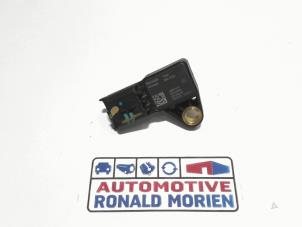 Used Fuel pressure sensor Mercedes A (177.0) 1.5 A-160d Price € 45,00 Inclusive VAT offered by Automaterialen Ronald Morien B.V.