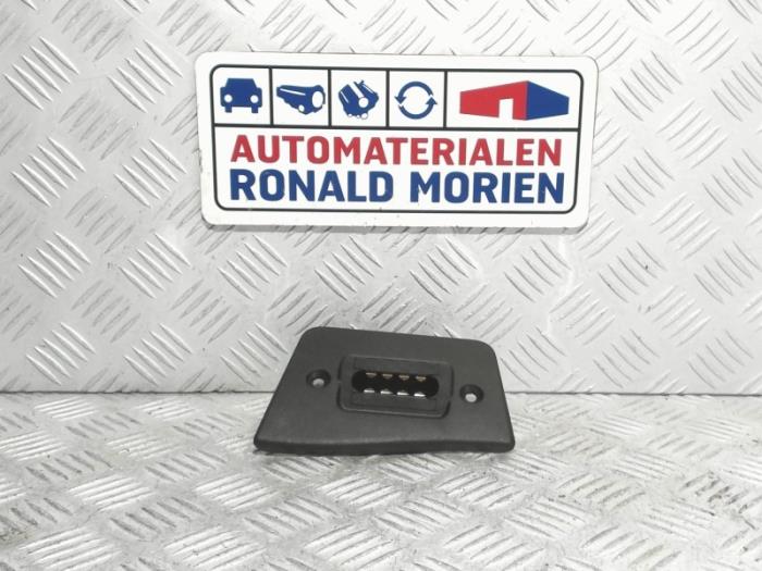 Begagnade Diverse Volkswagen Transporter/Caravelle T6 2.0 TDI Pris € 9,99 Inklusive moms erbjuds av Automaterialen Ronald Morien B.V.