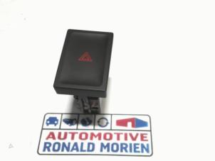 Used Panic lighting switch Volkswagen Transporter/Caravelle T6 2.0 TDI Price € 7,60 Inclusive VAT offered by Automaterialen Ronald Morien B.V.