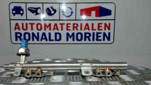 Nuevos Distribuidor de combustible Renault Captur (2R) 1.2 TCE 16V EDC Precio € 90,75 IVA incluido ofrecido por Automaterialen Ronald Morien B.V.
