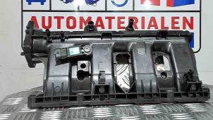 New Intake manifold Renault Captur (2R) 1.2 TCE 16V EDC Price € 75,00 Inclusive VAT offered by Automaterialen Ronald Morien B.V.