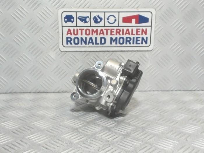 Neuf Boitier papillon Volkswagen Passat Variant (3G5) 1.6 TDI 16V Prix € 54,99 Prix TTC proposé par Automaterialen Ronald Morien B.V.