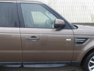 Begagnade Framdörr, 4-dörrars, höger Landrover Range Rover Sport (LS) 3.0 S TDV6 Pris € 249,00 Marginaltabell erbjuds av Automaterialen Ronald Morien B.V.