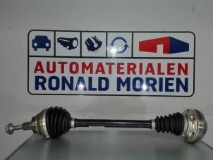 Used Front drive shaft, right Volkswagen T-Roc 2.0 TDI 150 4Motion 16V Price € 120,00 Margin scheme offered by Automaterialen Ronald Morien B.V.