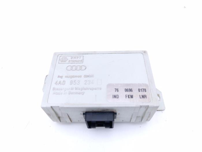Usagé Ordinateur divers Audi A4 (B5) 1.8 20V Prix € 25,00 Règlement à la marge proposé par Automaterialen Ronald Morien B.V.
