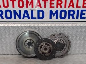 Used Clutch kit (complete) Volkswagen Golf VII (AUA) 1.6 TDI 16V Price € 95,00 Inclusive VAT offered by Automaterialen Ronald Morien B.V.