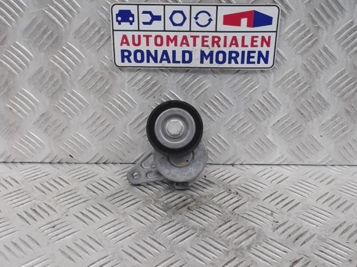Usados Tensor correa múltiple Volkswagen Golf VII (AUA) 2.0 GTD 16V Precio € 18,15 IVA incluido ofrecido por Automaterialen Ronald Morien B.V.