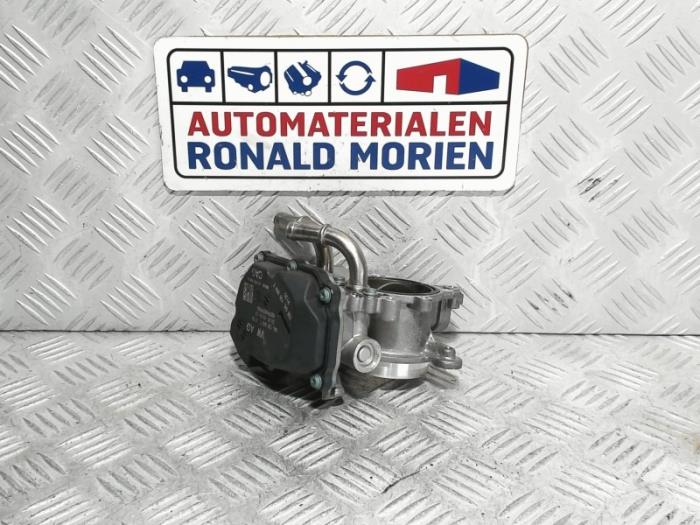 Gebrauchte Drosselklappengehäuse Volkswagen Golf VII (AUA) 2.0 GTD 16V Preis € 30,25 Mit Mehrwertsteuer angeboten von Automaterialen Ronald Morien B.V.