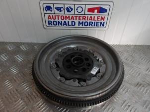 Used Dual mass flywheel Volkswagen T-Roc Price € 211,75 Inclusive VAT offered by Automaterialen Ronald Morien B.V.