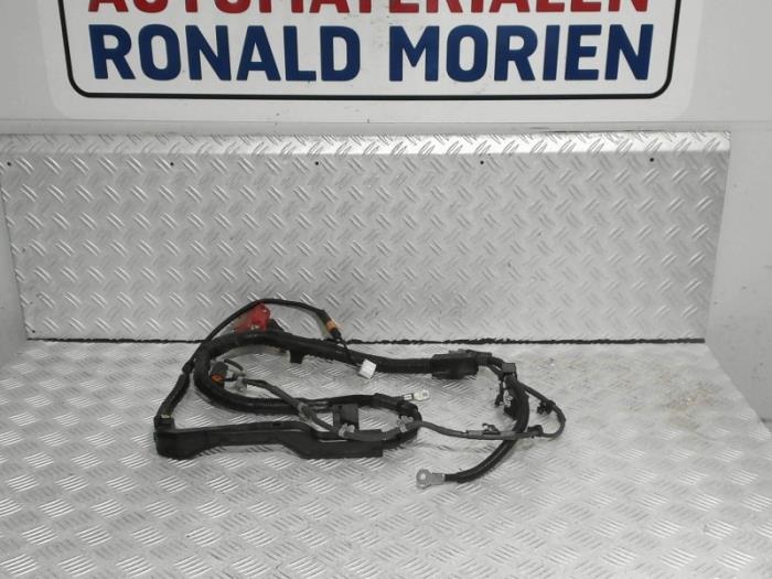 Begagnade Kablage Fiat 124 Spider 1.4 MultiAir Turbo 16V Pris € 99,00 Inklusive moms erbjuds av Automaterialen Ronald Morien B.V.