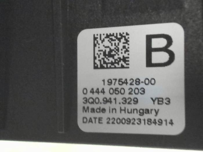 Ordinateur Adblue d'un Volkswagen Golf VII (AUA) 1.6 TDI BMT 16V 2019