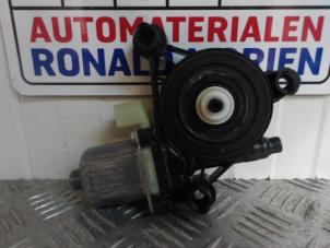 Used Door window motor Audi A4 (B9) 3.0 50 TDI V6 24V Quattro Price € 14,99 Inclusive VAT offered by Automaterialen Ronald Morien B.V.