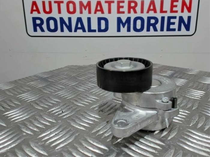 Neue Spanrolle multiriem Volkswagen Golf VII (AUA) 1.6 TDI BMT 16V Preis € 18,15 Mit Mehrwertsteuer angeboten von Automaterialen Ronald Morien B.V.