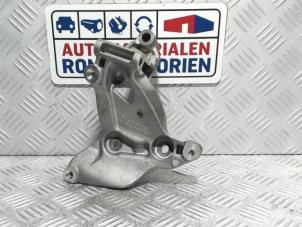 New Air conditioning bracket Volkswagen Transporter/Caravelle T6 2.0 TDI 150 Price € 40,00 Inclusive VAT offered by Automaterialen Ronald Morien B.V.