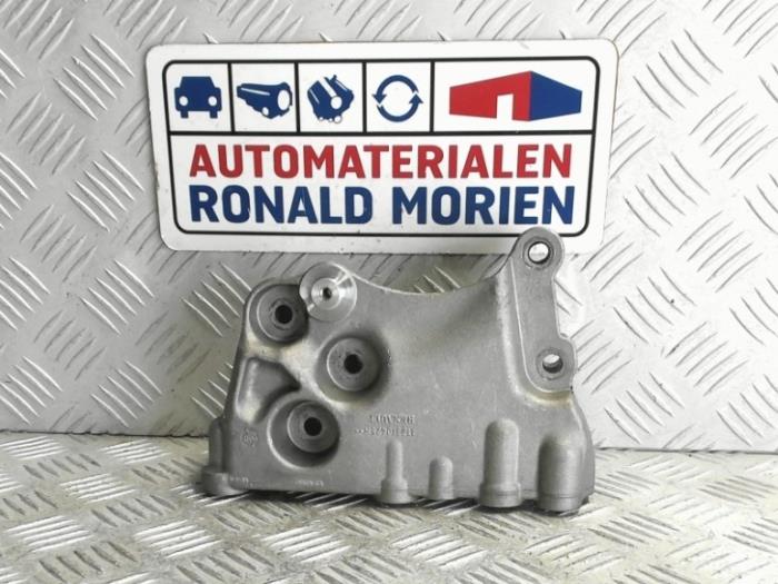 New Engine mount Mercedes A (177.0) 1.5 A-160d Price € 75,00 Inclusive VAT offered by Automaterialen Ronald Morien B.V.